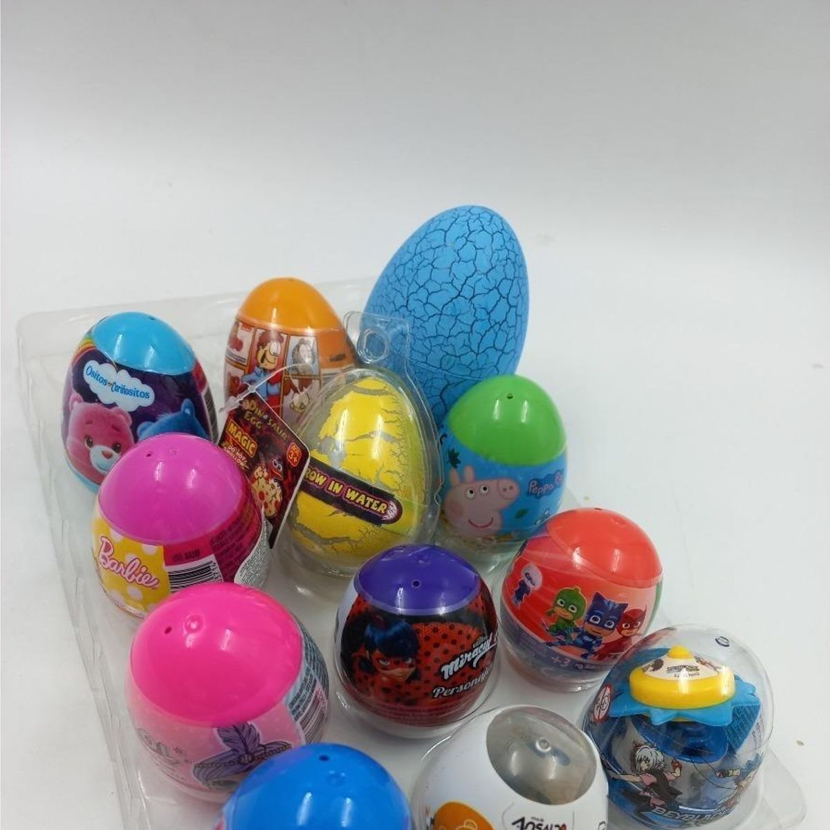 GENERICO - Huevos Sorpresa Emojis de 8cm - Diversión Asegurada