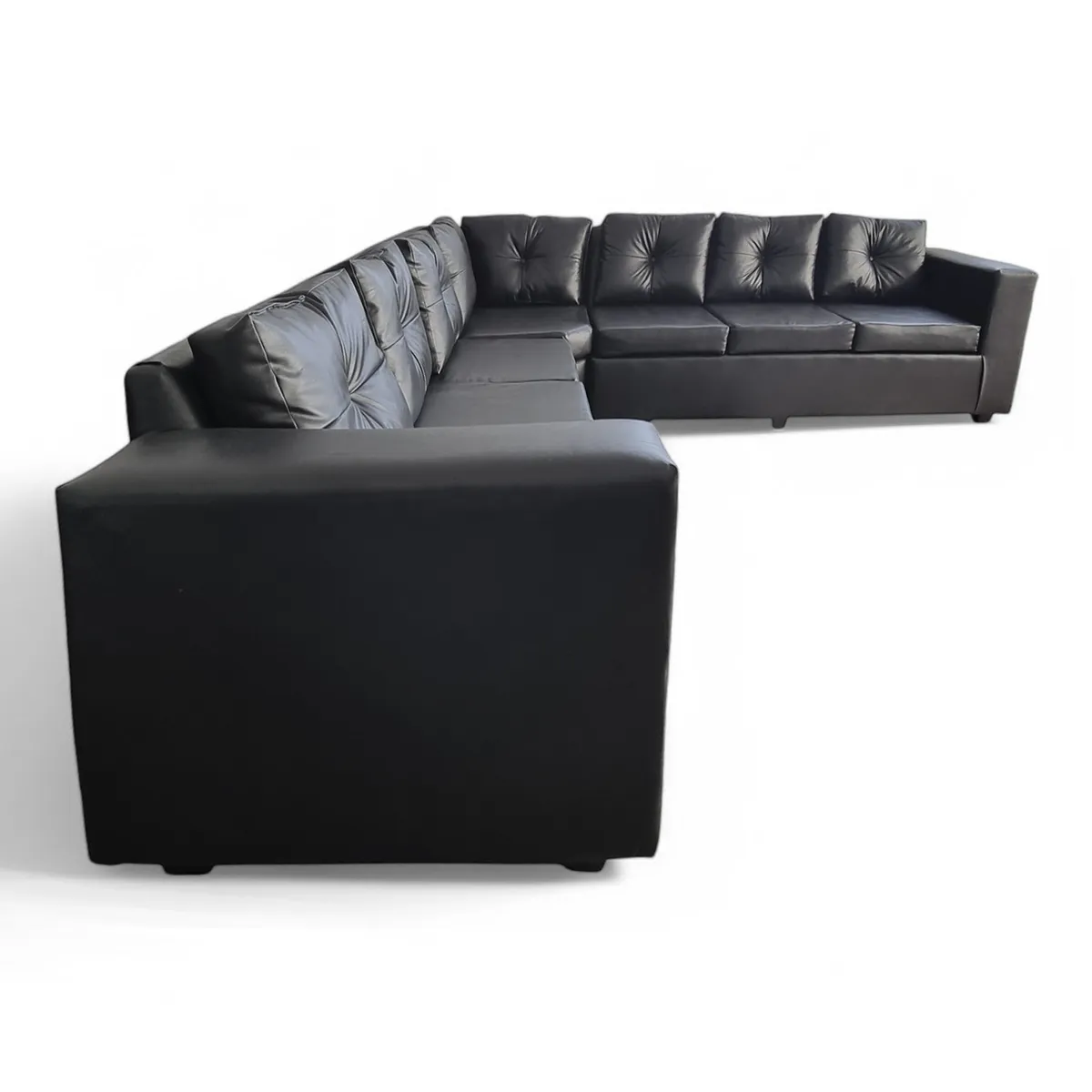 MBC - Sofá Seccional L San Sebastián 7C Cuero Sintético Pu Black