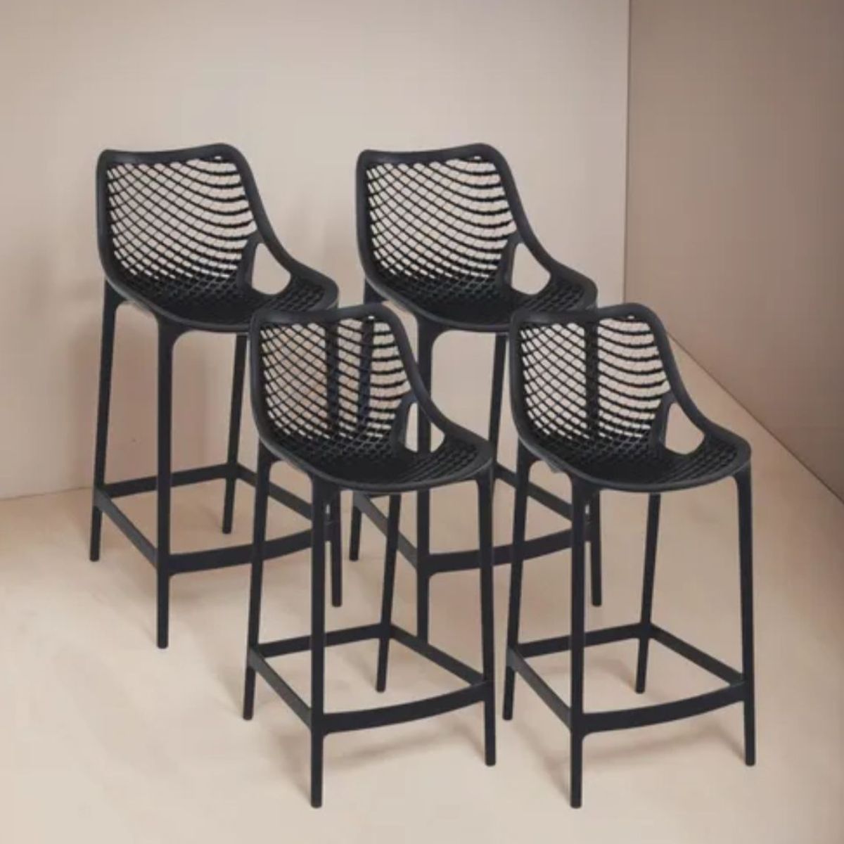 HABITA2 CHILE - Pack 4 Taburete piso de Bar City 65 cm Polipropileno - Negro