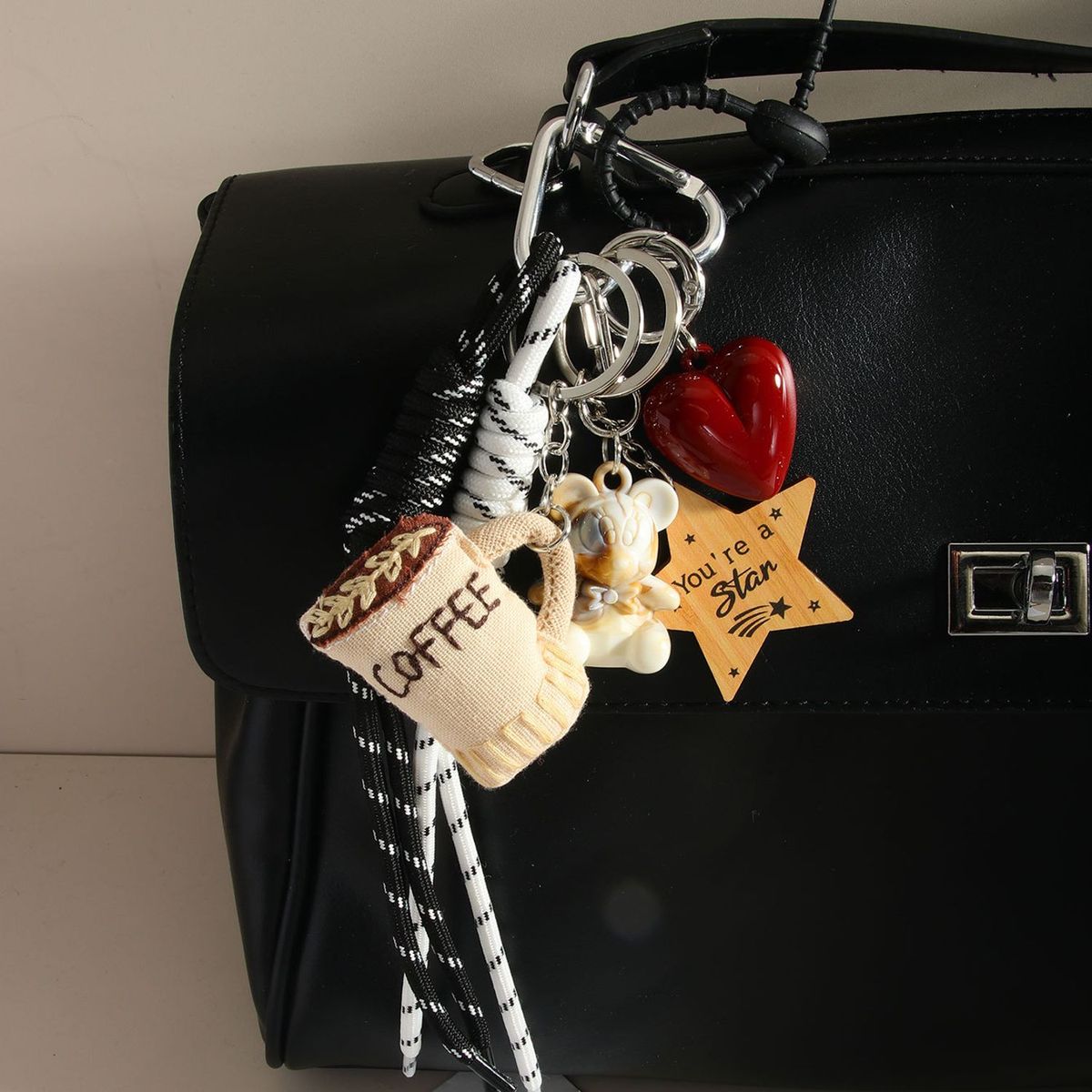 TIOZONEY - Llavero Colgante Decoración Bolsos Mochilas