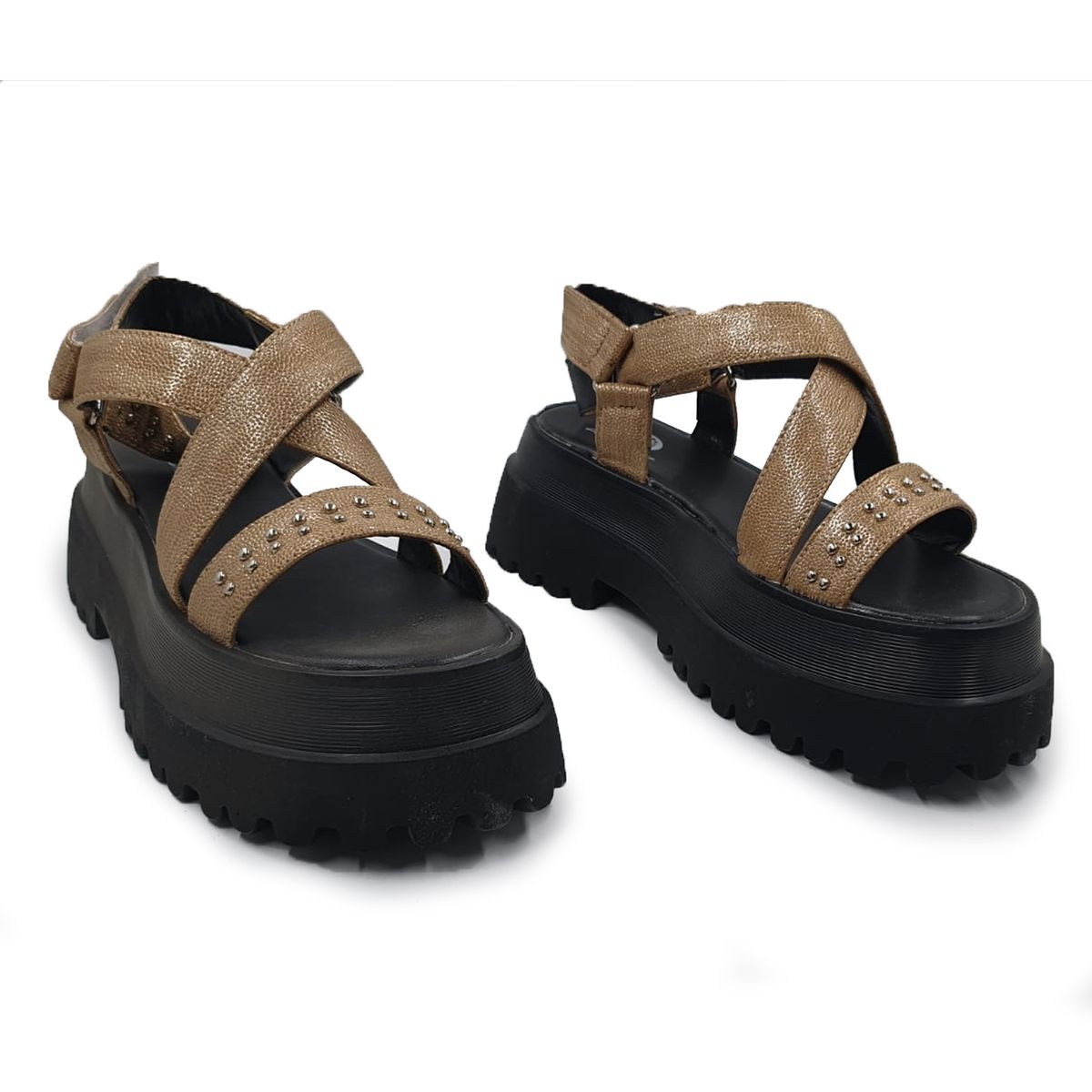 HERIEL - Sandalia Plataforma Tachas Colores