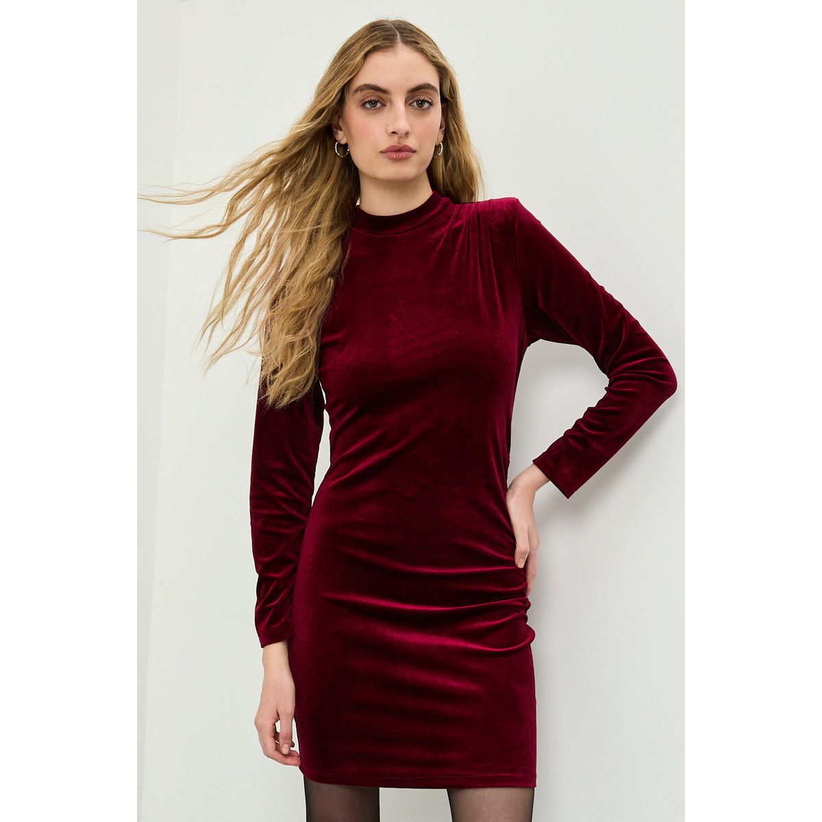 IO - Vestido Corto Burdeo Mujer Io