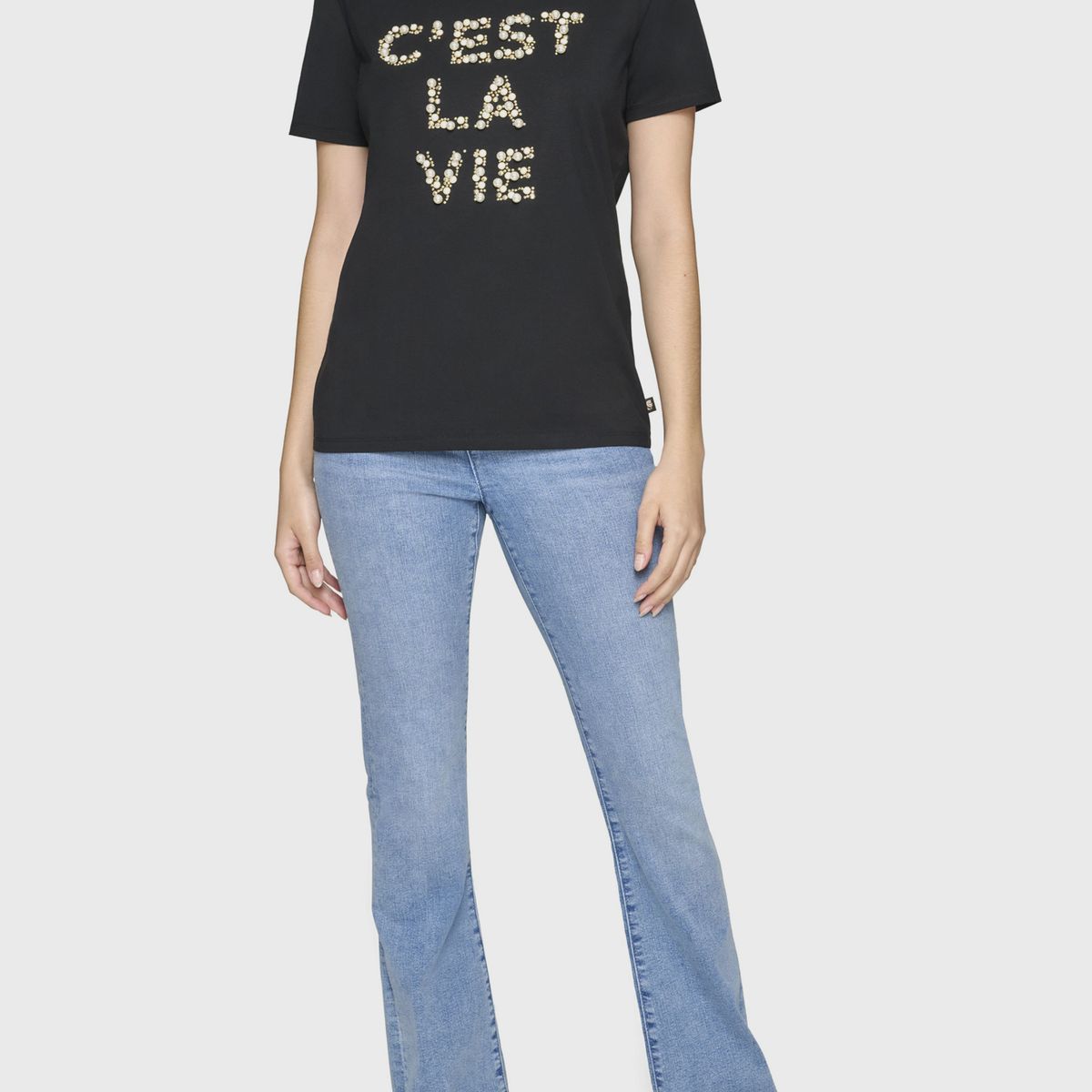 KARL LAGERFELD - Polera con detalle de perla