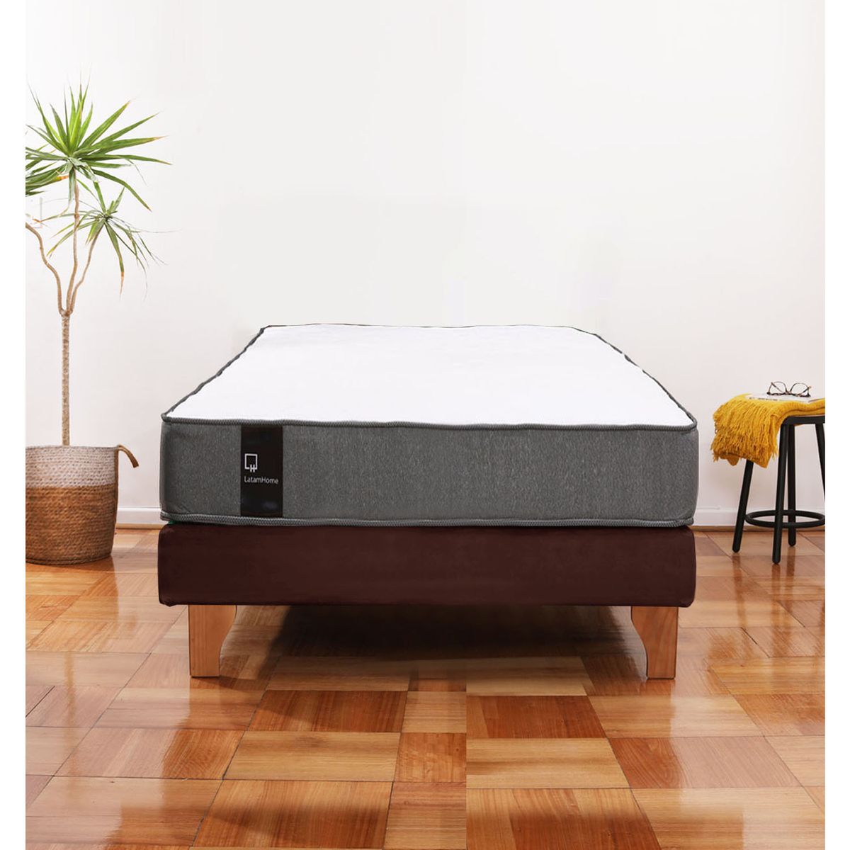 LATAM HOME - Cama Europea Zen Best 1.5 Plaza Colchon Resortes Base DivididaTela Café