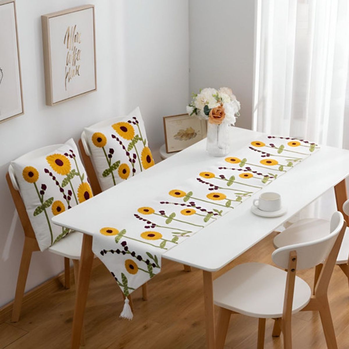 GENERICO - Camino de mesa bordado 33x180 cm