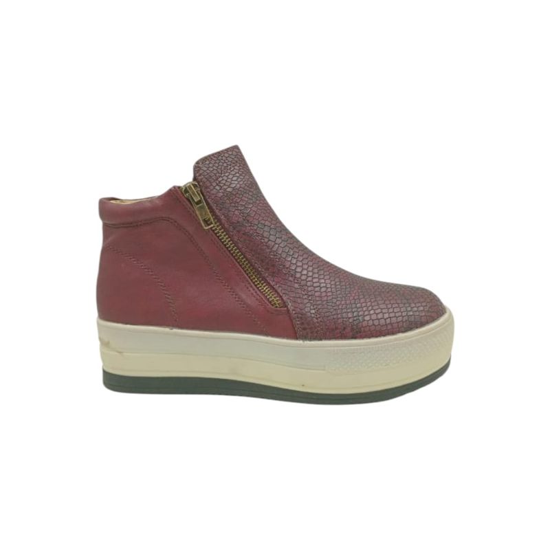 HERIEL - Zapatilla Burdeos Plataforma.