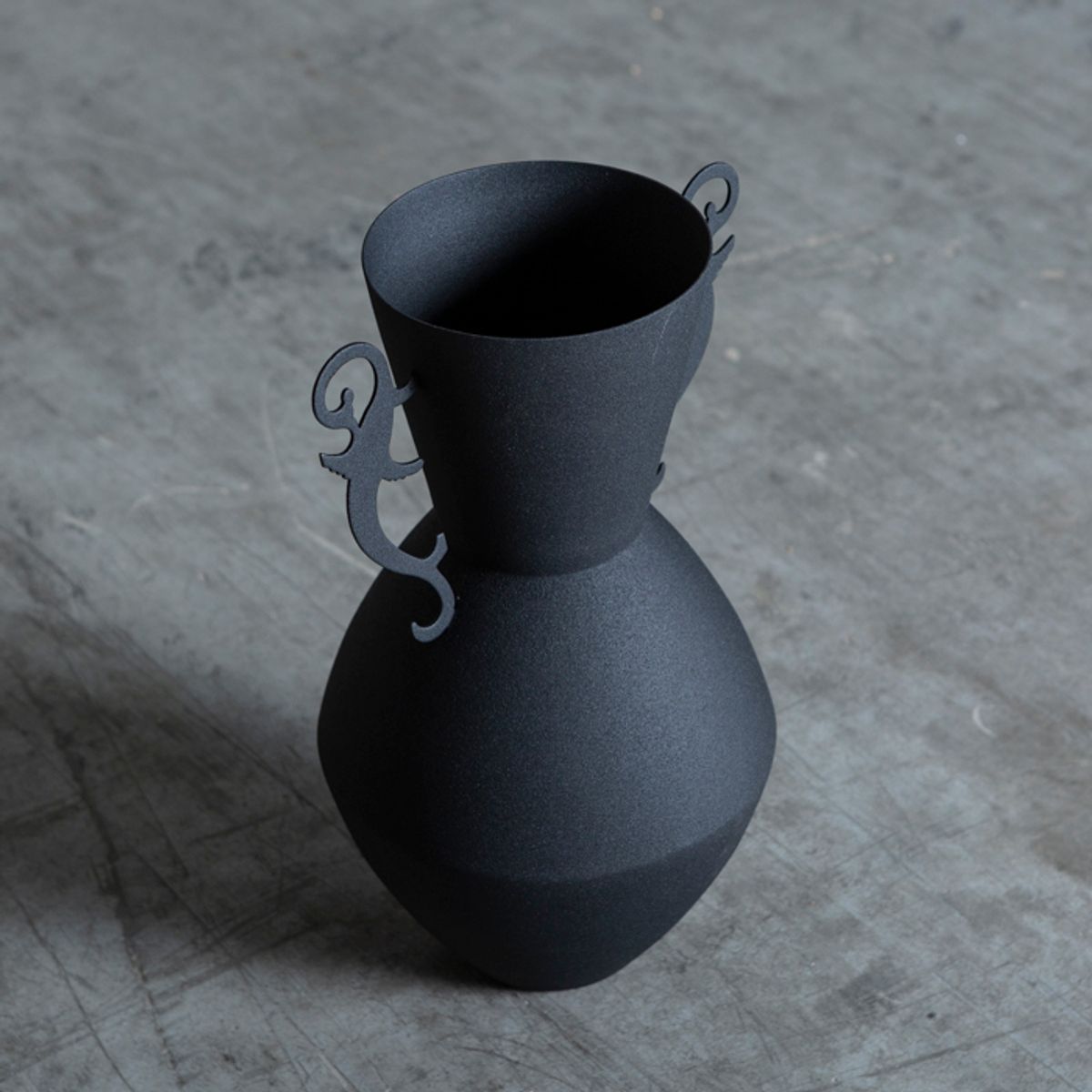 DECOMUEBLES - Jarrón Metálico Vaticano.