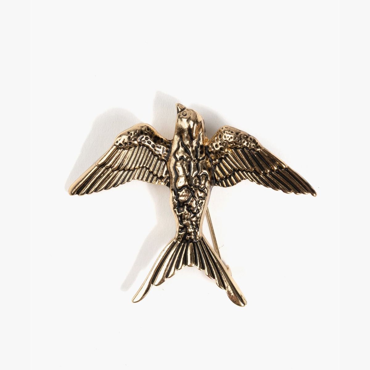 LOUNGE - Prendedor Mujer Pájaro