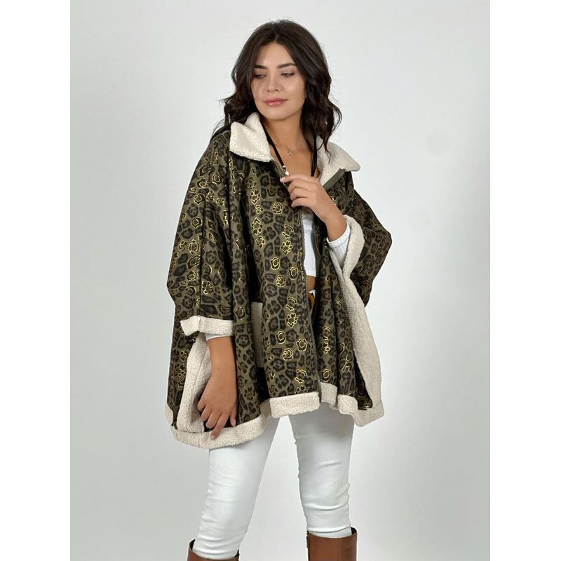 ENIGMATICA BOUTIQUE - Abrigo Tipo Poncho Chiporro Gamuzado Print Verde