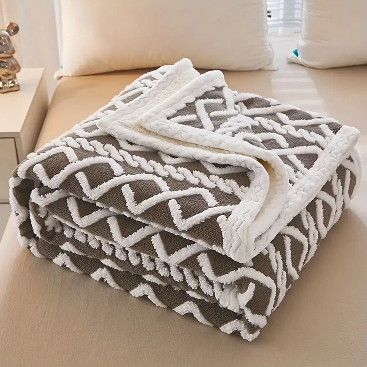 GENERICO - Frazada Sherpa Texturizada Diseño Premium Polar 160x220cm.