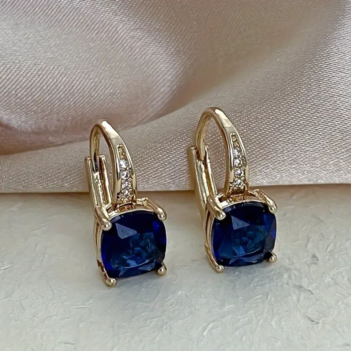 GENERICO - Aros azul Zafiro con circonitas