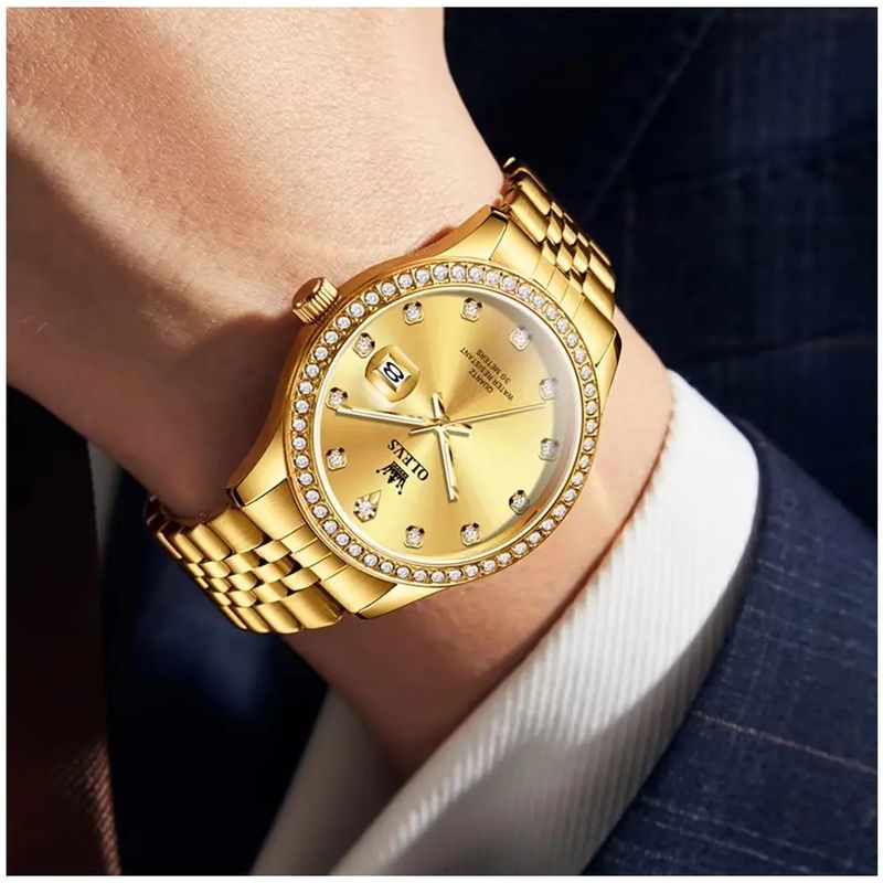 STARTECHOFFICE - Reloj Hombre Diseño Clásico Dorado con Movimiento de Cuarzo.-