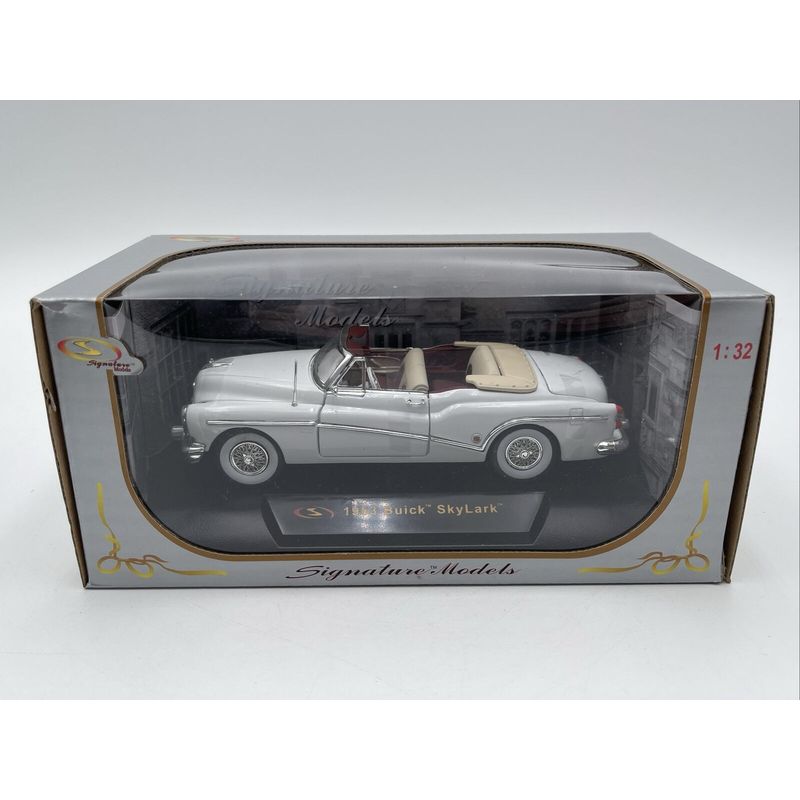 GENERICO - Auto Buick SkyLark 1953 Convertible Signature 1:32 #32321