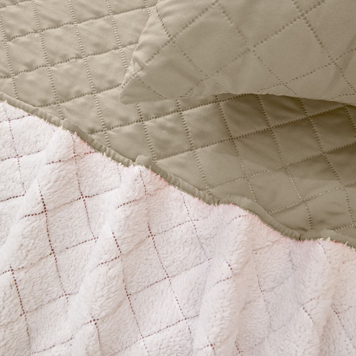 CHANTILLY - Quilt Sherpa Liso Chantilly.