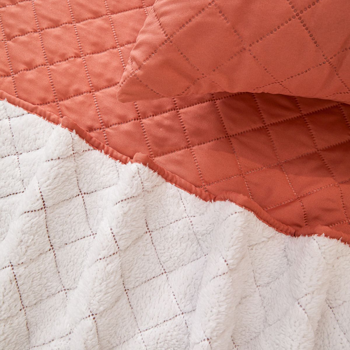 CHANTILLY - Quilt Sherpa Liso Chantilly.
