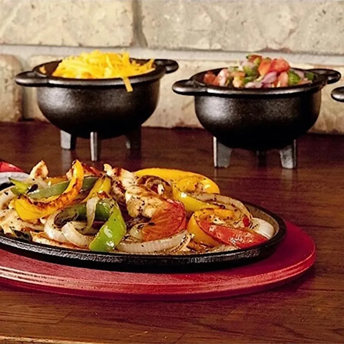 LUGANO - Set 6 Planchas Fierro Fundido 28 cm Con Base Madera