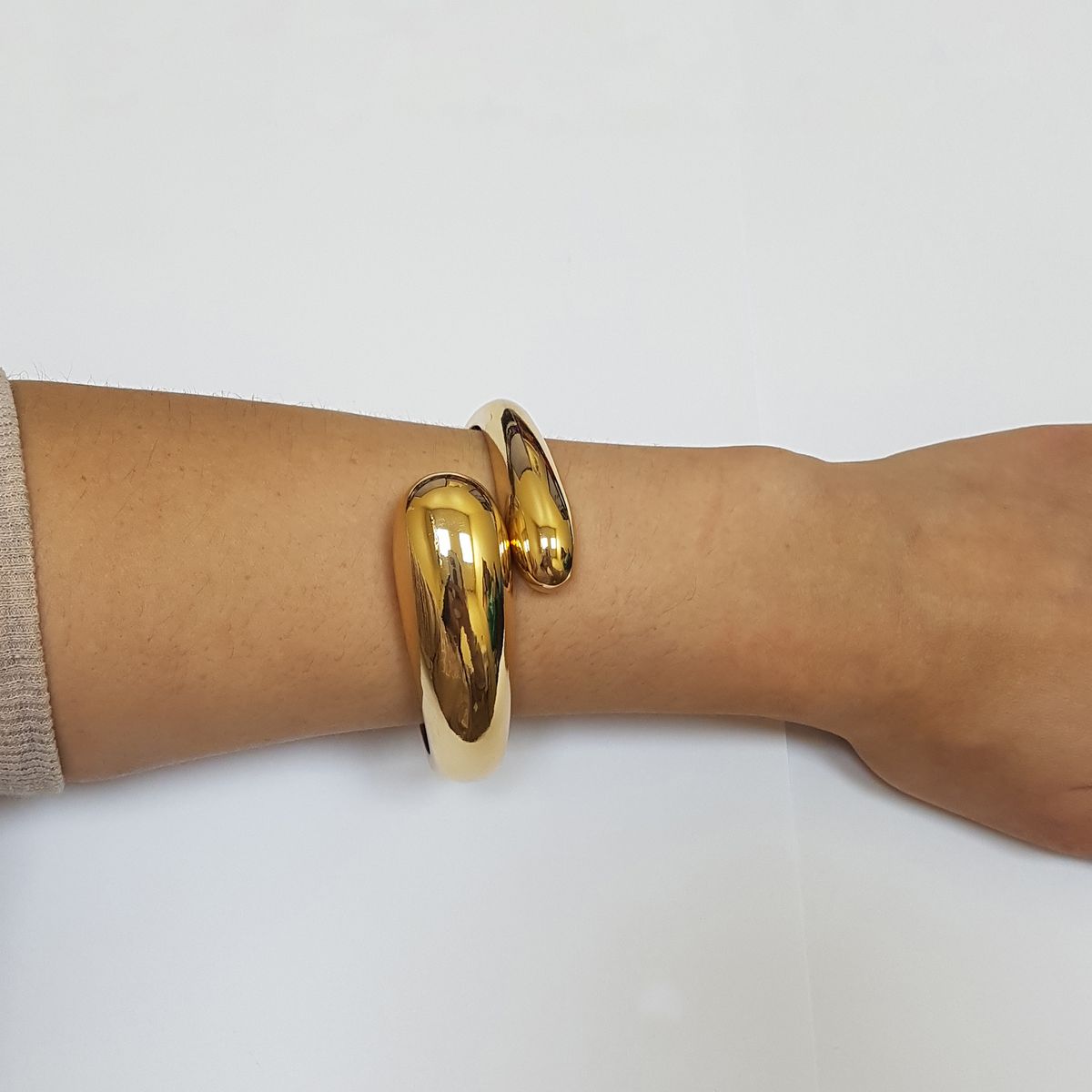 GENERICO - Brazalete  Pulsera Fantasía Elegancia Bela / 5JP084