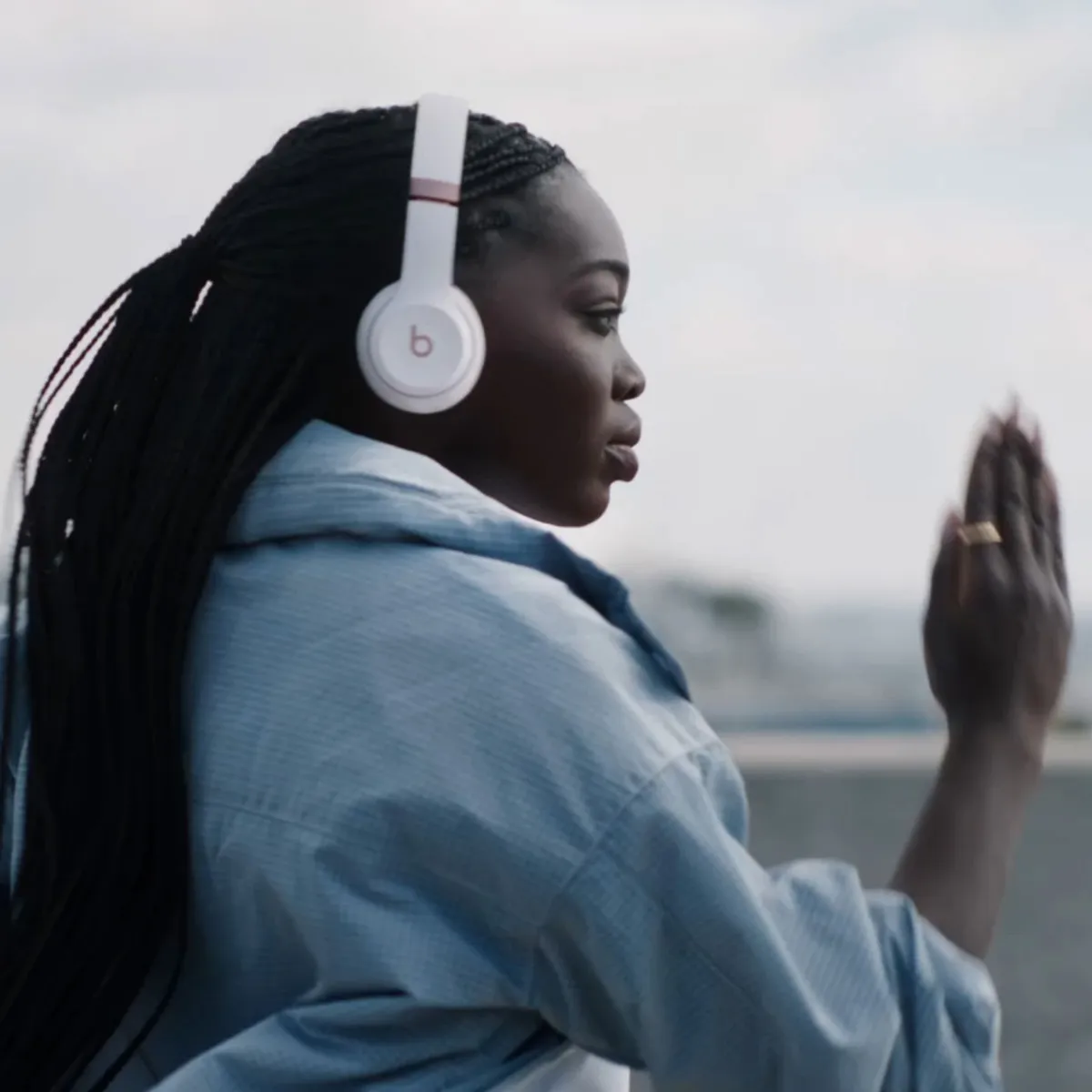 BEATS - Audifono Inalambrico Beats Solo 4 On Ear Blanco