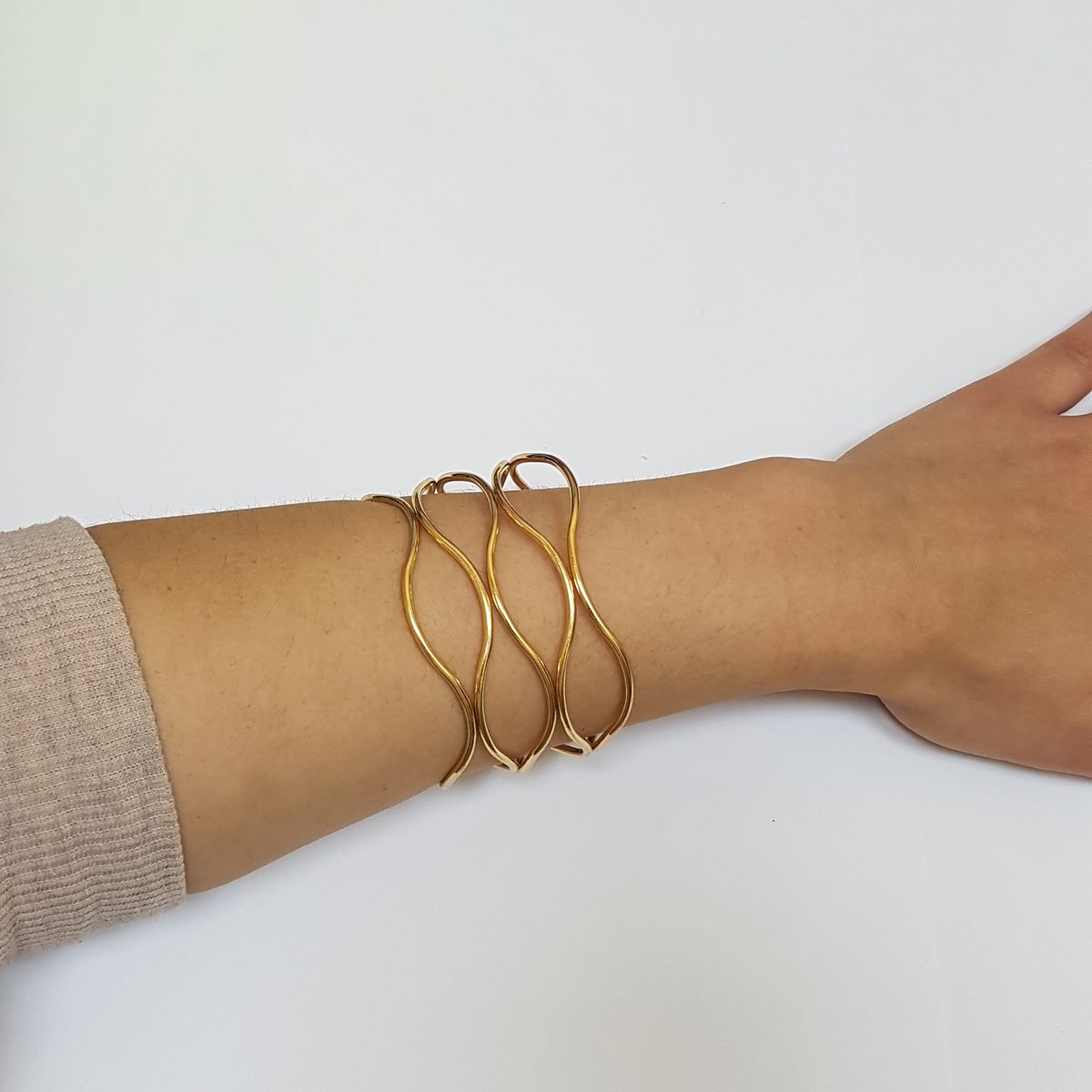 GENERICO - Brazalete  Pulsera Fantasía Elegancia Emi