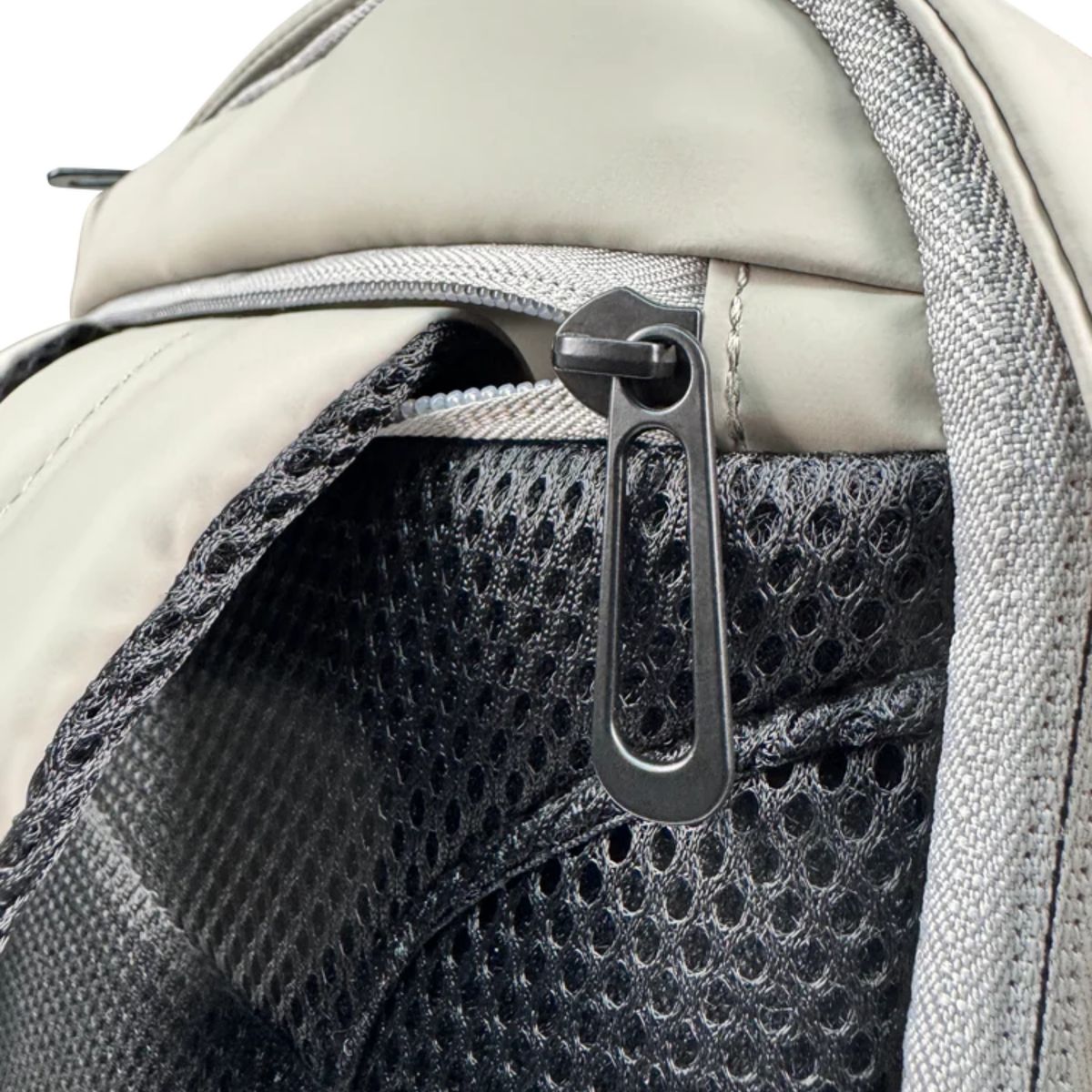 BG BERLIN - MOBIBAG MOCHILA VIRAL BG BERLIN 24 LTS