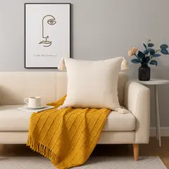 ALTERNATIVE - Funda Cojín Beige - 45x45 cm Diseño Delicado Borlas - 615.