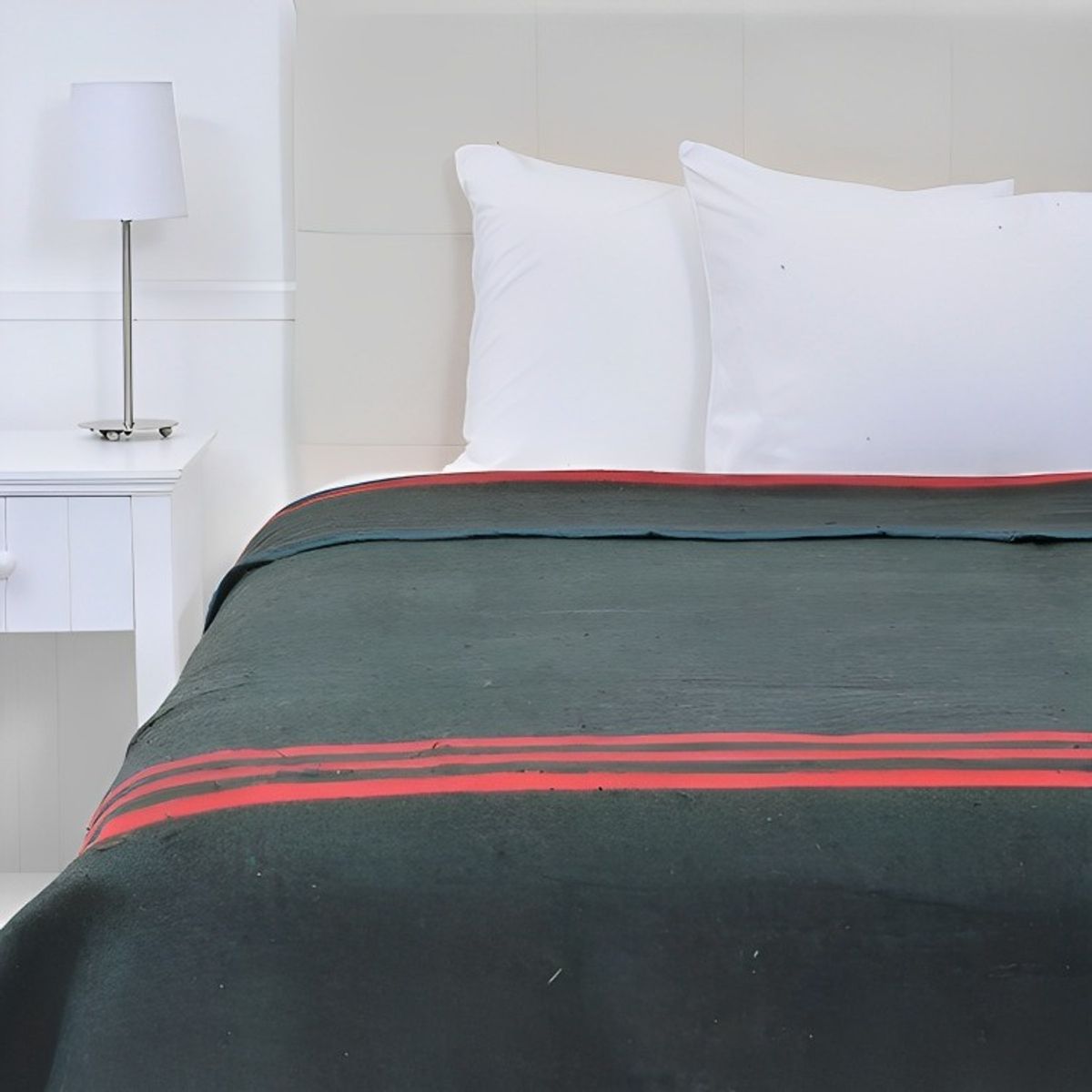 PLUMETTI - Frazada Térmica Queen  Líneas Verde  Plumetti