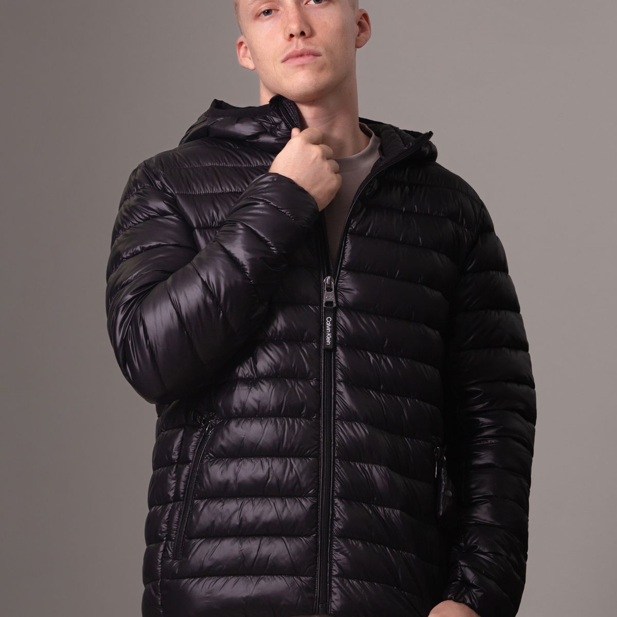 CALVIN KLEIN - Parka con Gorro Packable Negro Calvin Klein