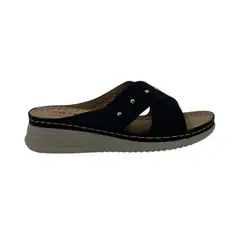 HERIEL - Sandalia Negra Baja Tachas.