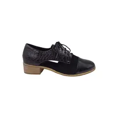 HERIEL - Zapato Negro Taco Mujer.
