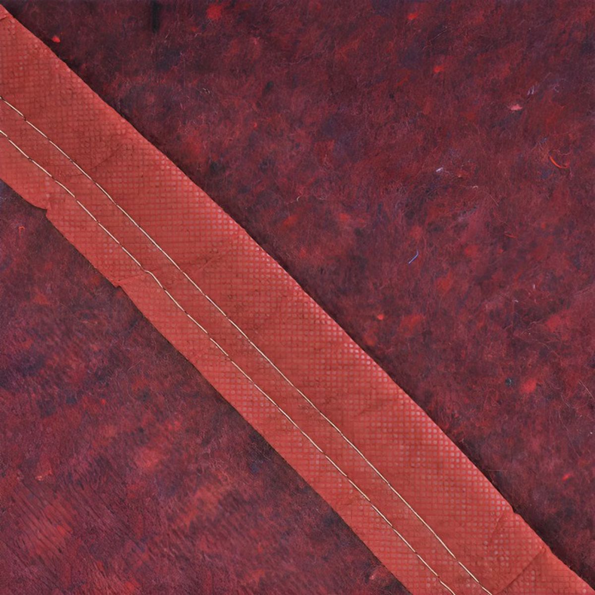 PLUMETTI - Frazada Térmica Single  Líneas Rojo  Plumetti