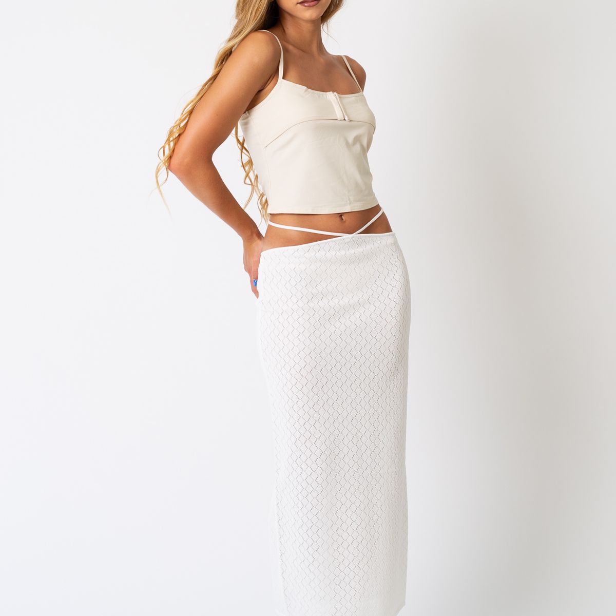 VELT - Top Camiseta Basica Beige Mujer Corta Detalles