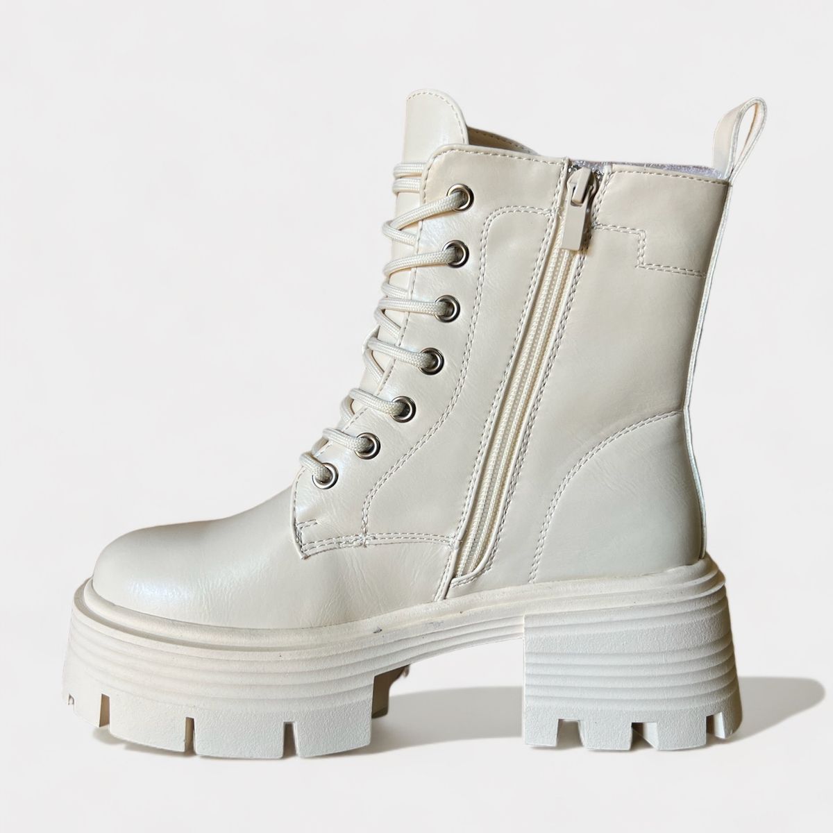 BOTELI - Botín Beige Snooyi Combat para Mujer