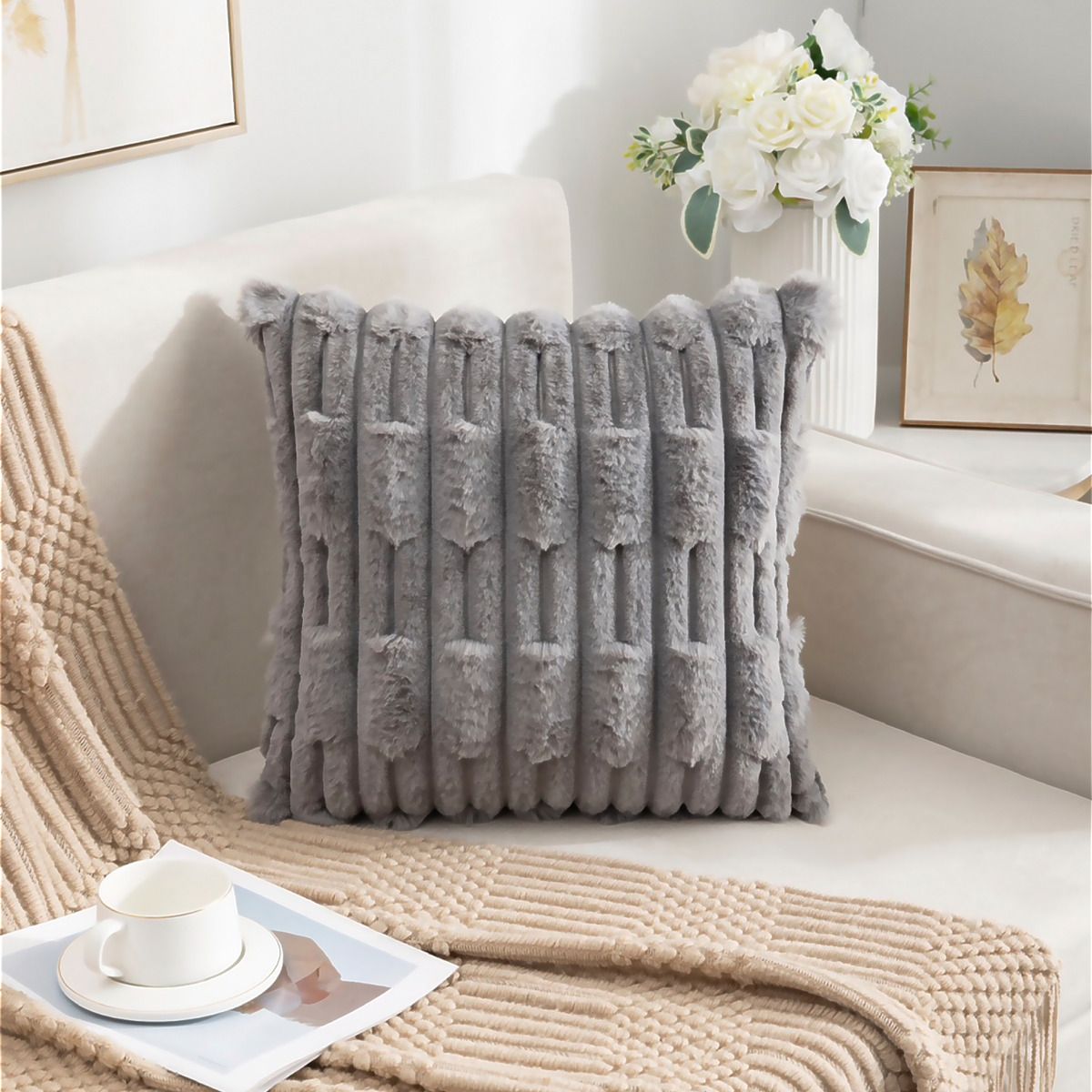 ALTERNATIVE - Funda Cojín Relieve - Gris Aterciopelada 45x45 cm - 448