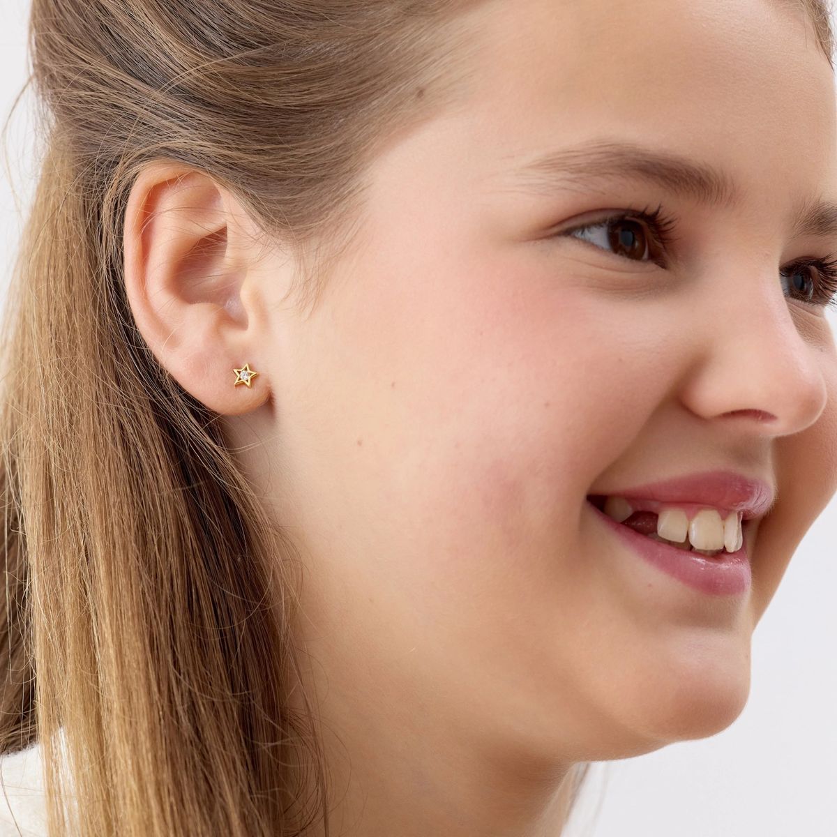 TIANA JOYAS - Aros de Estrella de 6mm con Circón de Plata 925 enchapados en Oro 18k