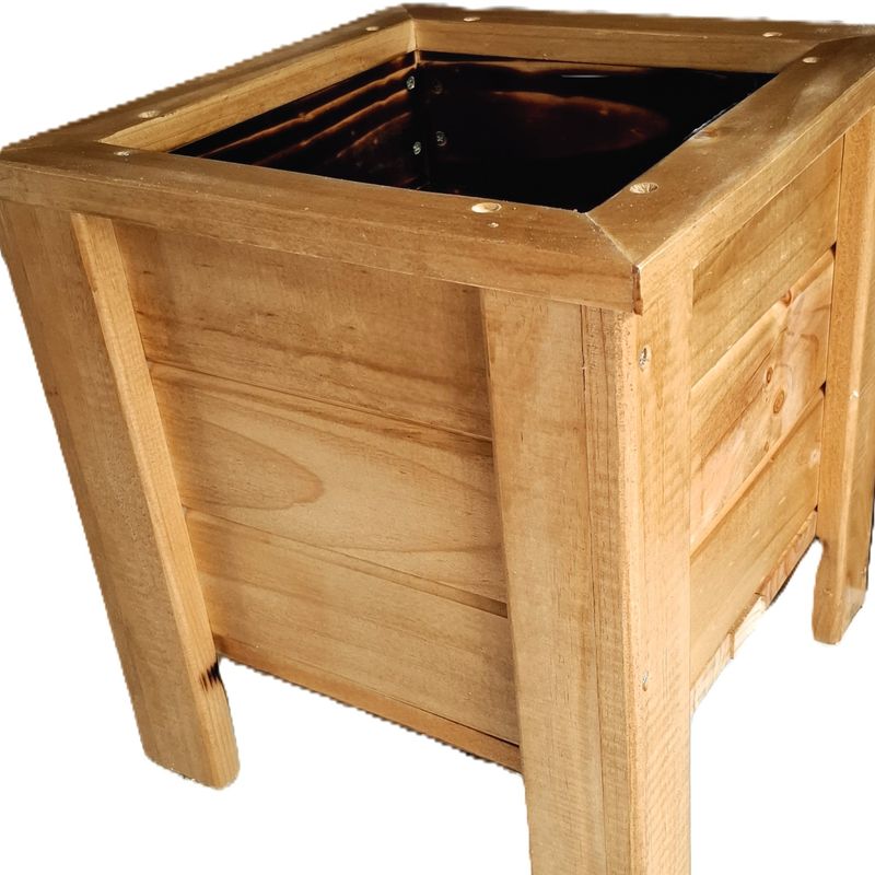 GENERICO - macetero de madera fresado 36x36x40