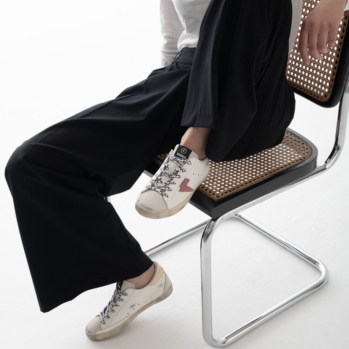 BRICK LONDON - PINKY WHITE SNEAKER