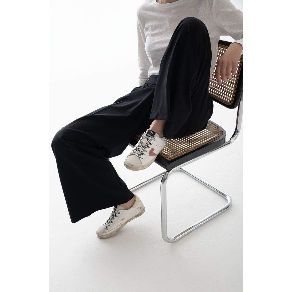 BRICK LONDON - PINKY WHITE SNEAKER