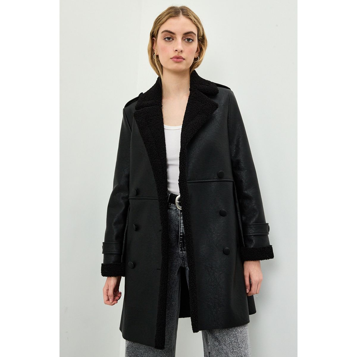 IO - Chaqueton Negro Mujer Io