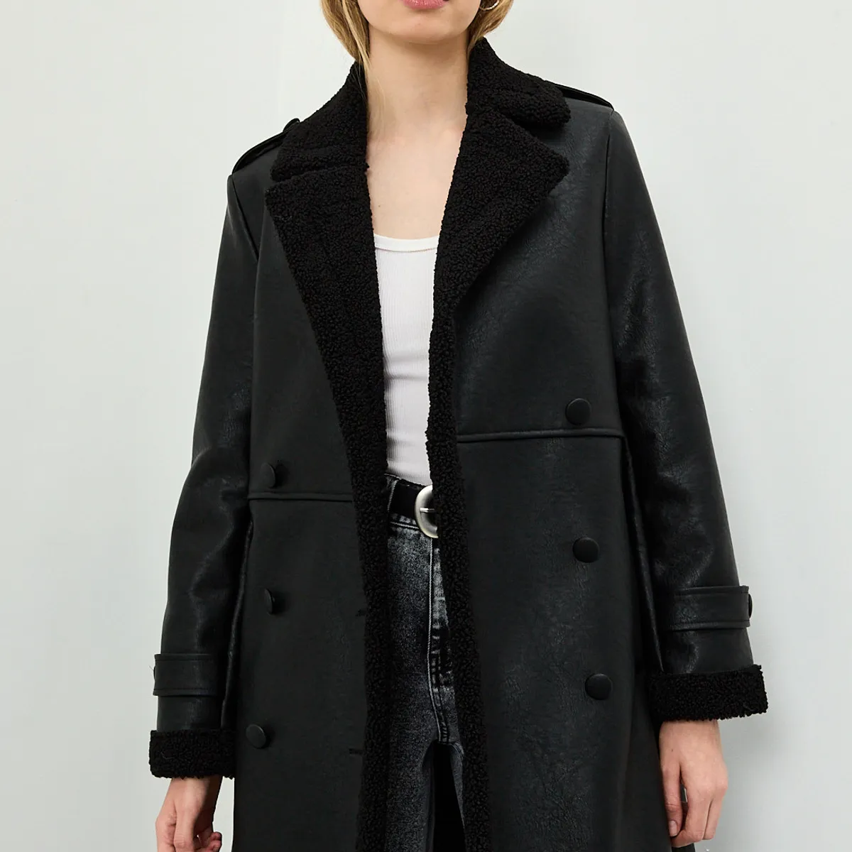 IO - Chaqueton Negro Mujer Io