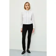 IO - Pantalon Negro Mujer