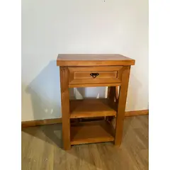 GENERICO - Mesa de arrimo con un cajón