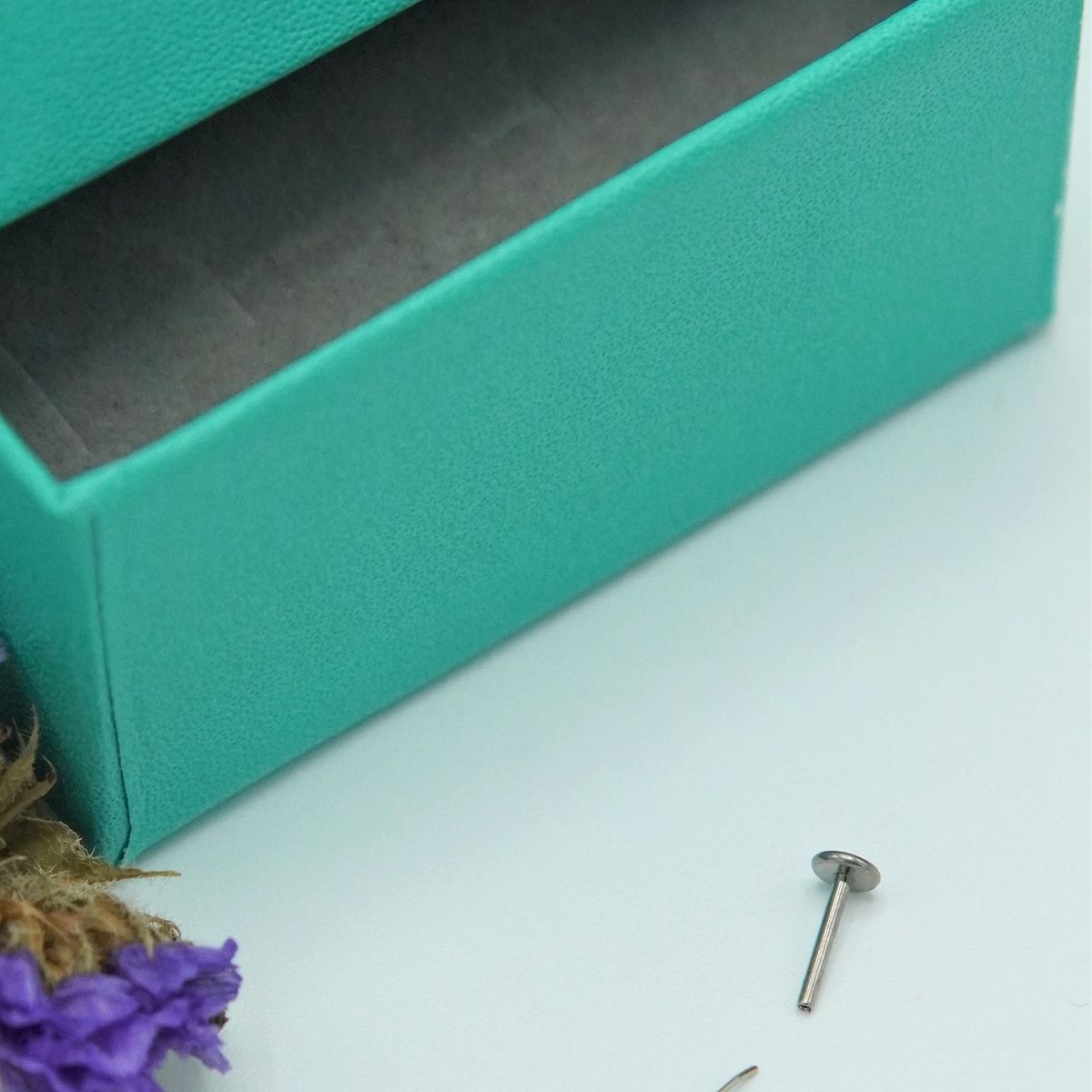 ELBAULDEJUMA - Piercing punto de luz 3mm titanio G23 push pin nostril tragus