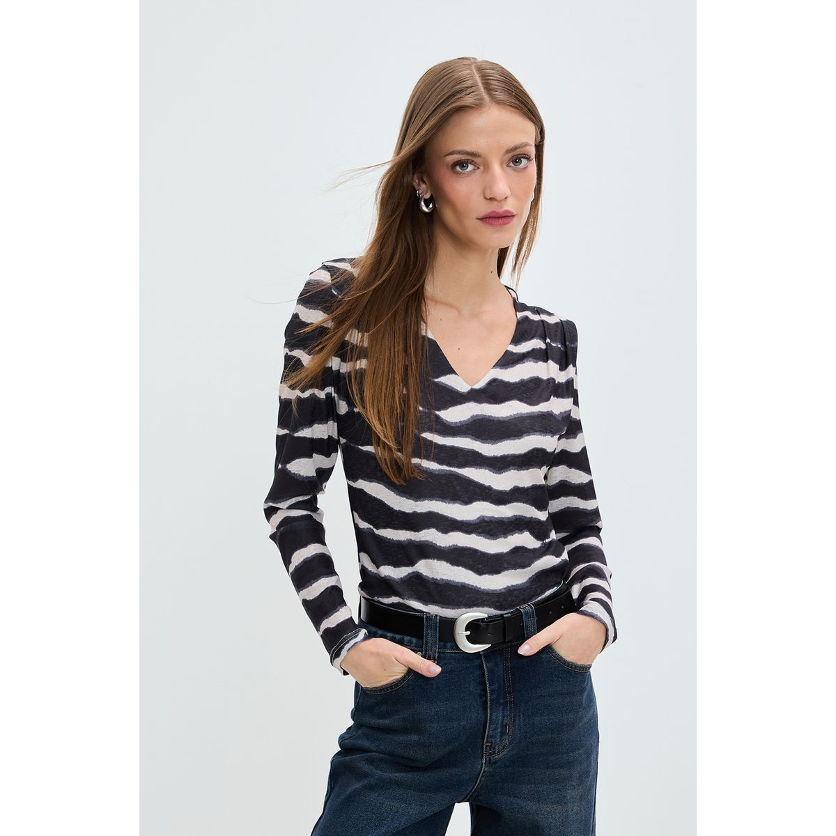 IO - Polera Manga Larga Negro Mujer Io