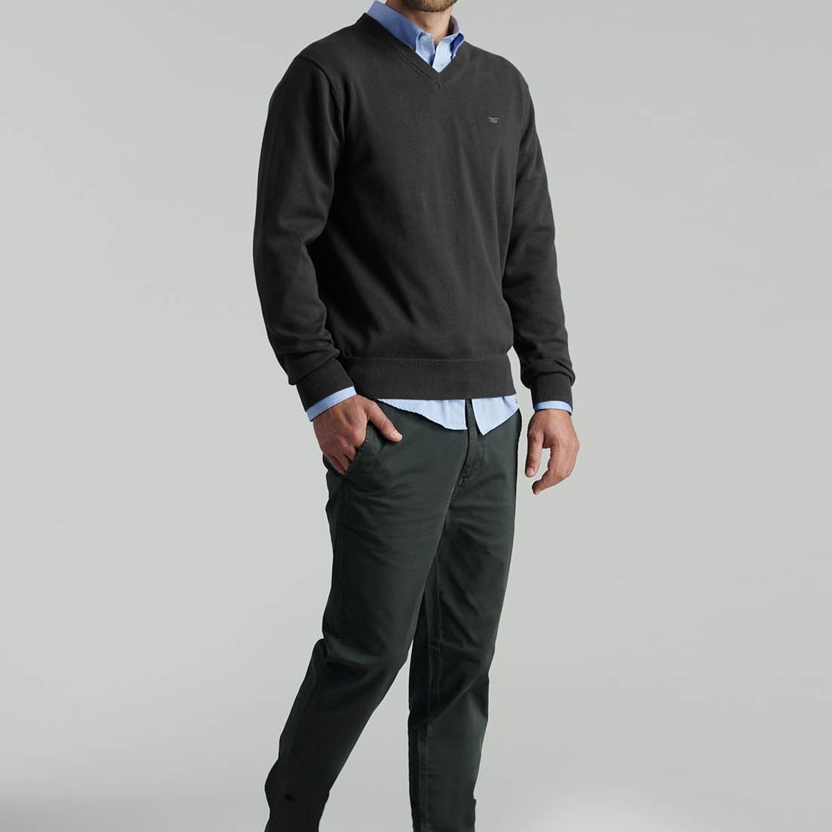 FEROUCH - Sweater V Neck Solido F Smart Casual Negro Ferouch