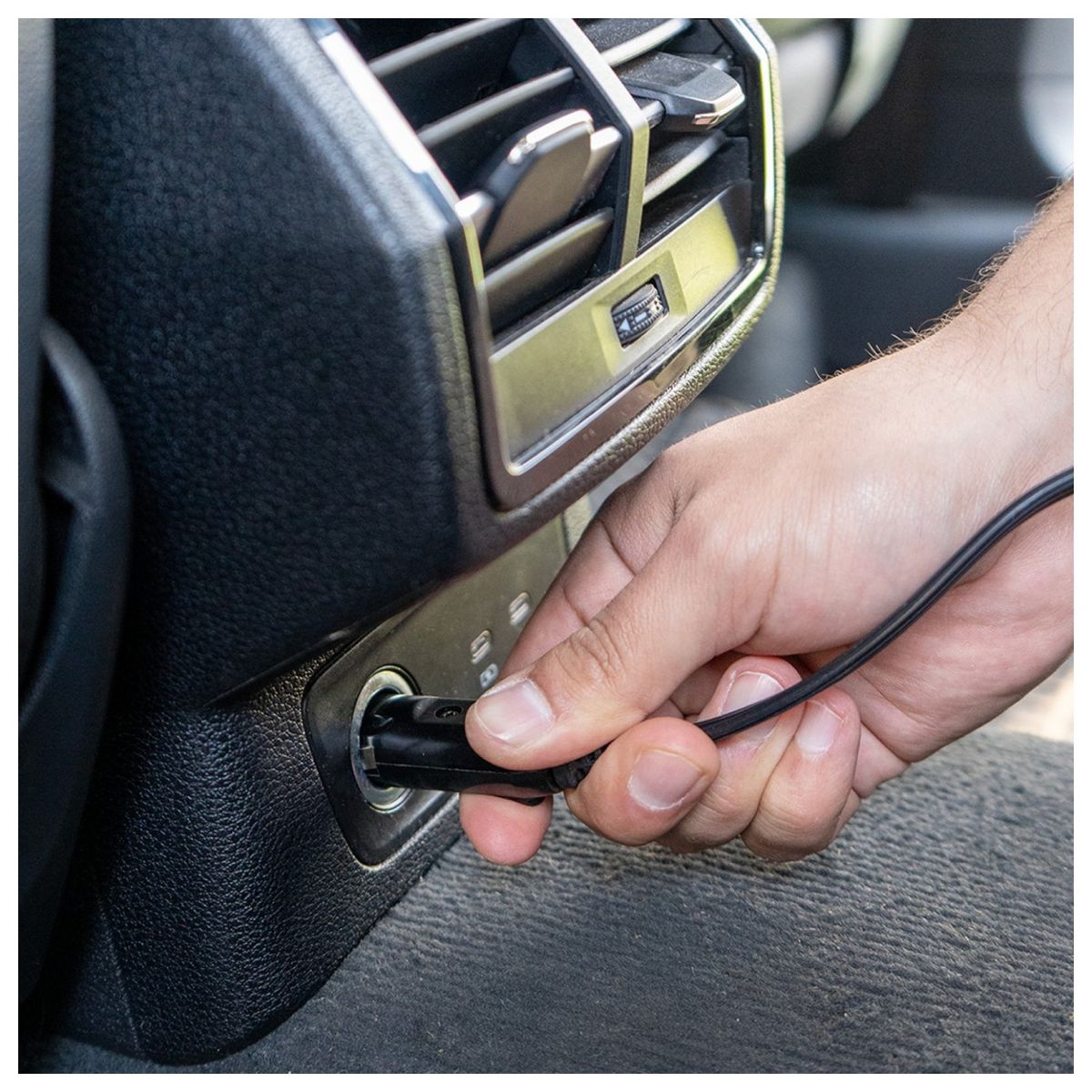 TERRA FORCE - COOLER FREEZER ELÉCTRICO -20° A 20° 50L BI-ZONA SBATERÍA