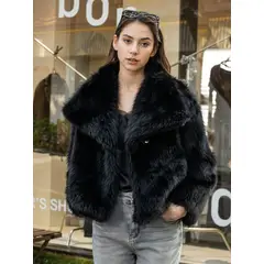 VARIOS - Abrigo Black Luxe Negro She Shines