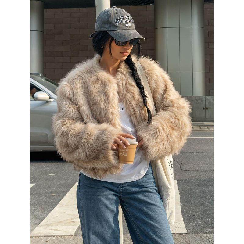 VARIOS - Abrigo Cozy Beige Caqui Beige She Shines