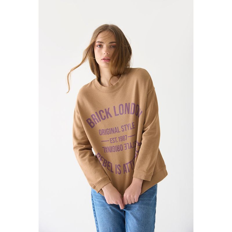 BRICK LONDON - Polerón Mujer Brick London Graphic Camel 100% Algodón
