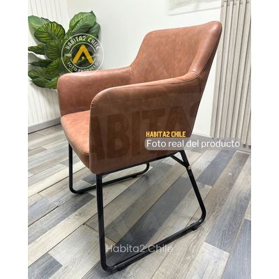 Imagen 2 del producto Poltrona o Sitial Leah Cuero - Color Marrón