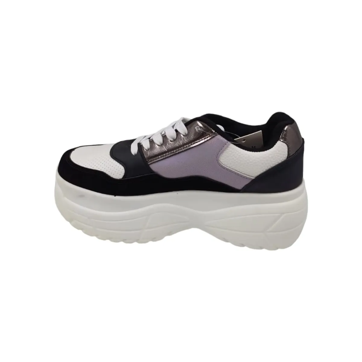 HERIEL - Zapatilla Negra Plataforma Mujer